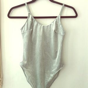 Forever 21 // Mint velvet bodysuit EUC